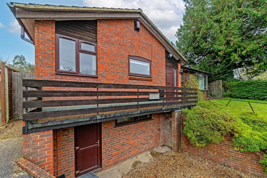 9 St Albans Road-16.jpg