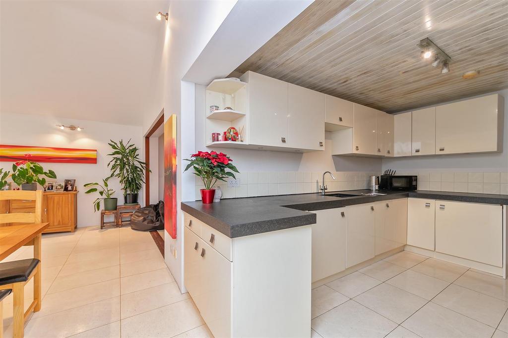 9 St Albans Road-34.jpg