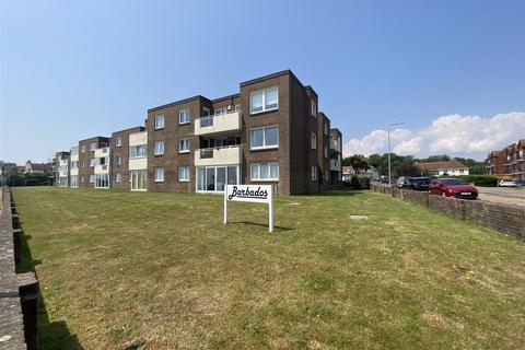 2 bedroom flat to rent, De La Warr Parade, Bexhill-On-Sea