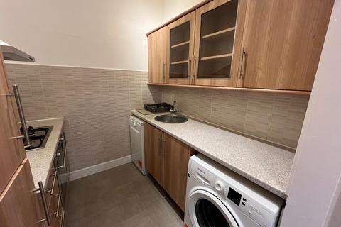 2 bedroom flat to rent, Dalry Road, Dalry, Edinburgh, EH11