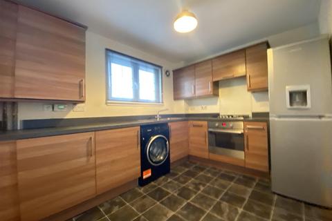 2 bedroom flat to rent, Simpson Square, Perth