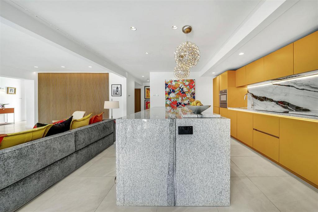 F Kitchen3.JPG