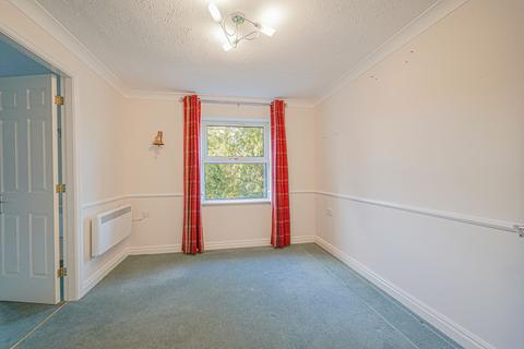 2 bedroom flat for sale, Downing Close, Knowle, B93