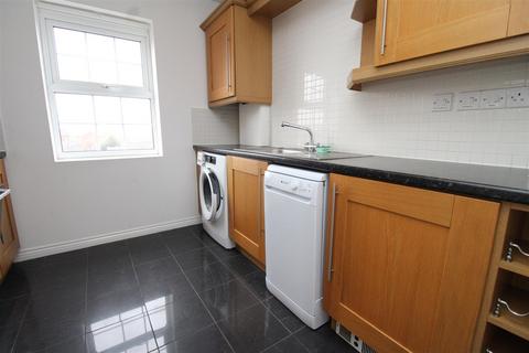 3 bedroom apartment to rent, Barley Mews, Peterborough