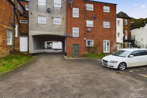 2 bedroom flat for sale, Castle Court, Buckingham