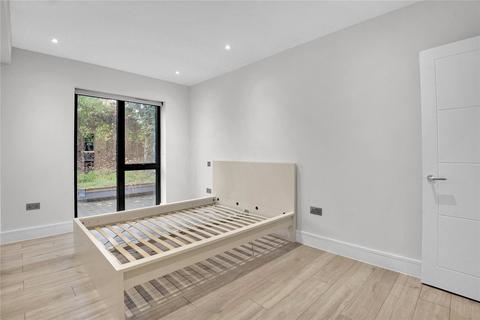 2 bedroom apartment to rent, Woodside Park Road, London, N12