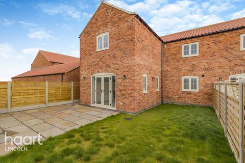 3 bedroom semi-detached house for sale, Windmill View, Retford