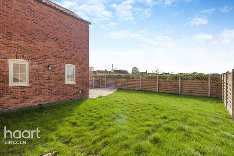 4 bedroom semi-detached house for sale, Windmill View, Retford