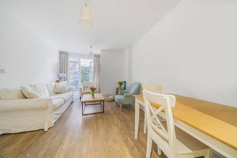 2 bedroom flat for sale, Milles Square, Brixton