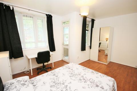 2 bedroom flat to rent, Sewardstone Road, E2 9QA