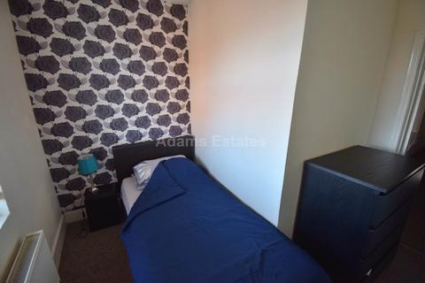 1 bedroom in a house share to rent, Gloucester Road, Reading