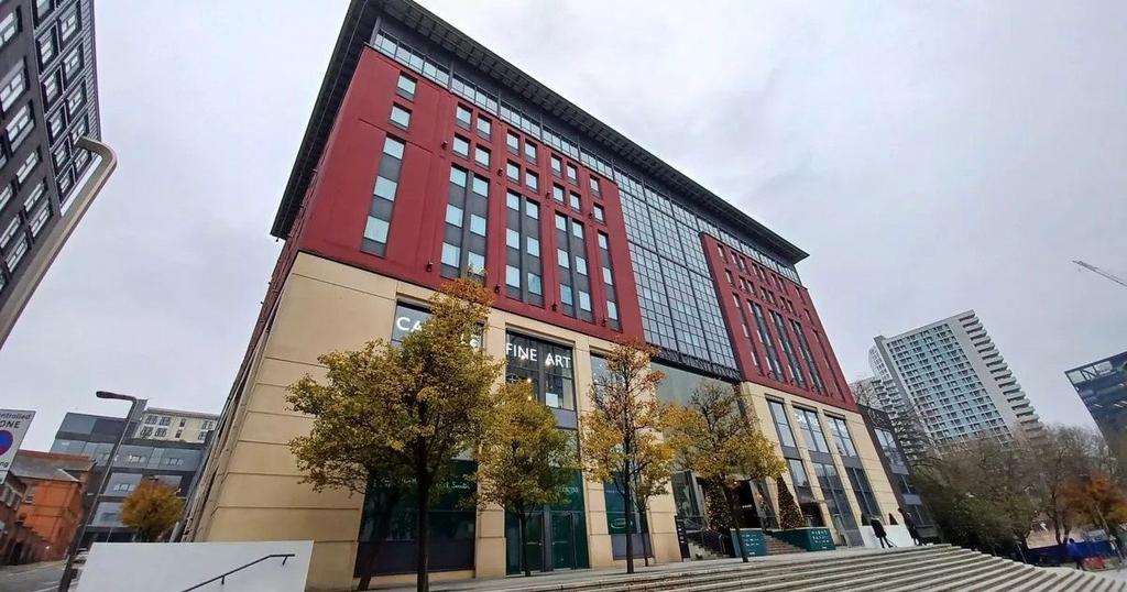 One-Bedroom apartment For Sale Royal Arch
