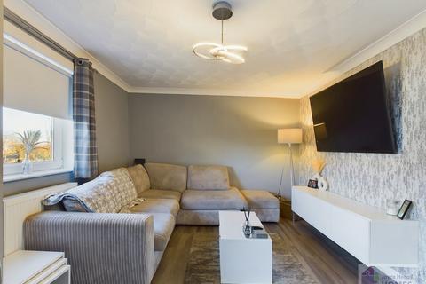 2 bedroom flat for sale, Aikman Place, East Kilbride G74