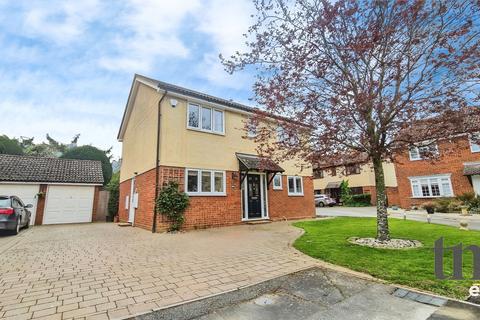 4 bedroom detached house for sale, Greenways, Halstead CO9