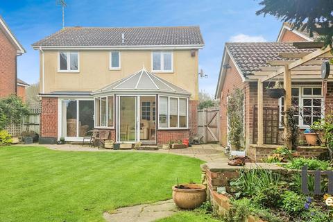 4 bedroom detached house for sale, Greenways, Halstead CO9