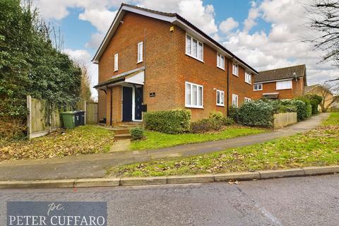 1 bedroom terraced house for sale, Foxes Drive, Waltham Cross EN7