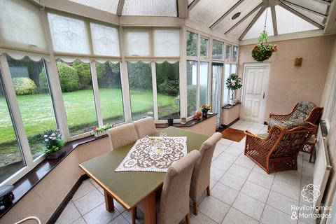 3 bedroom detached bungalow for sale, Crow Hill South, Middleton, M24