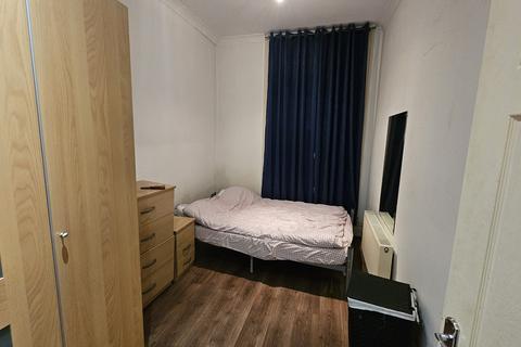 2 bedroom flat to rent, Barking Road, London, E16