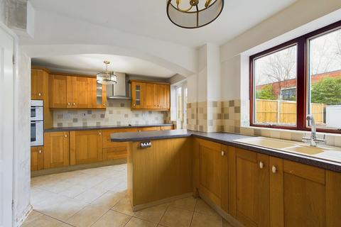 11 Brookside Road, Worcester, WR2 5PS