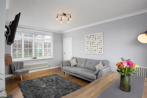 3 bedroom terraced house for sale, Kirkfield Lane, Leeds LS14