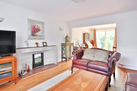 3 bedroom detached house to rent, Garside Close, Hampton