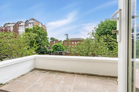 5 bedroom apartment to rent, Hall Road London NW8