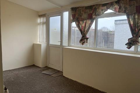 37 Tamar Way, Slough, SL3 8SY