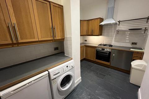 2 bedroom flat to rent, Montpelier Park, Edinburgh, EH10