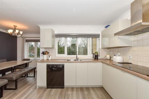 4 bedroom townhouse for sale, Friars View, Aylesford, Kent