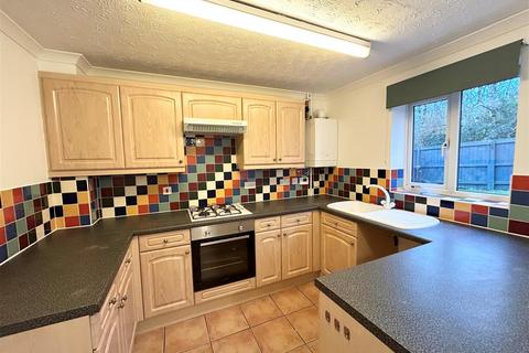 3 bedroom semi-detached house to rent, Banc Gelli Las, Broadlands, Bridgend, CF31 5DH