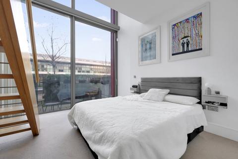 2 bedroom apartment for sale, Highbury Stadium Square, Highbury N5