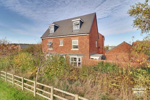 4 bedroom detached house for sale, Wakelin Way, Lichfield WS13