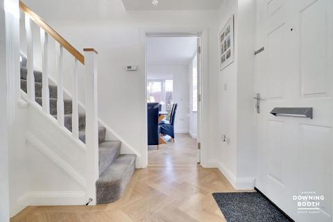 2 Wakelin Way, Lichfield, WS13 6UG