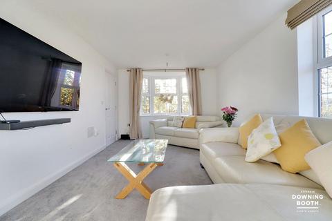 2 Wakelin Way, Lichfield, WS13 6UG