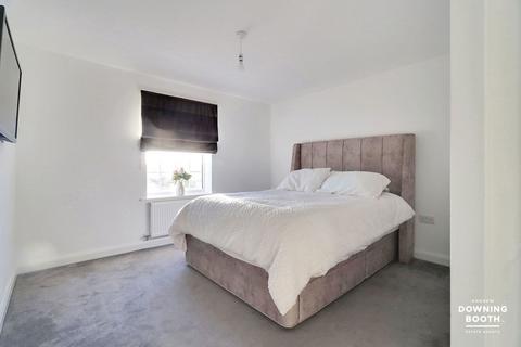 2 Wakelin Way, Lichfield, WS13 6UG