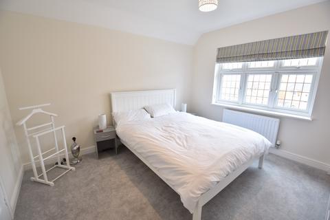 11 Whittle Drive, Luton, LU2 0FZ