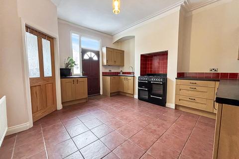 4 bedroom house for sale, Hough Lane, Bramley, Leeds