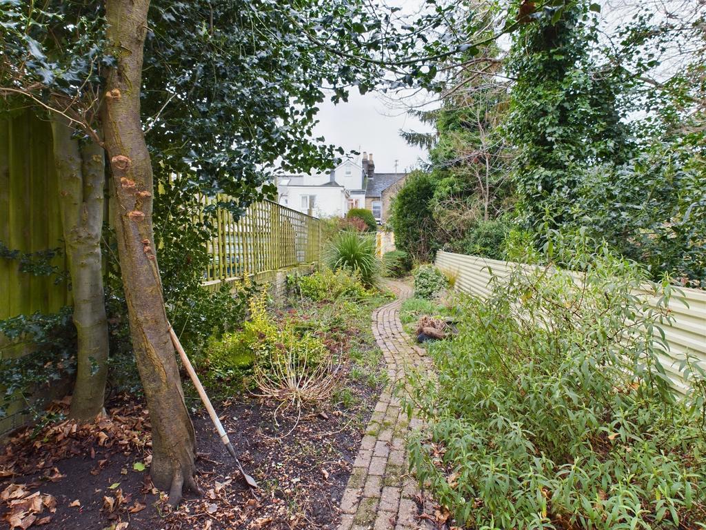 Cam02545 g0 pr0303 still017