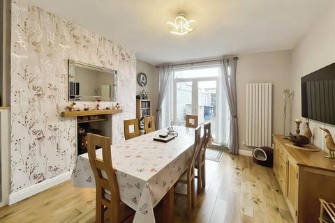 5 bedroom house for sale, Sunderland Road, South Shields