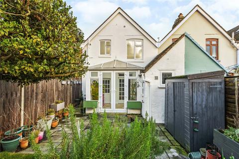 2 bedroom terraced house for sale, North Road, Petersfield, Hampshire