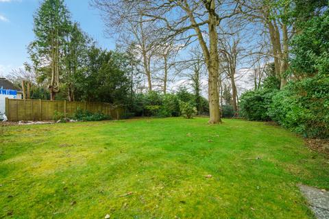 5 bedroom detached house for sale, Camp Road, Gerrards Cross, Buckinghamshire