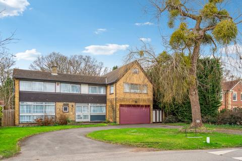 5 bedroom detached house for sale, Camp Road, Gerrards Cross, Buckinghamshire