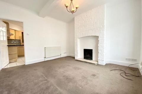 3 bedroom terraced house to rent, Briggate, Knaresborough HG5