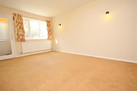 2 bedroom house to rent, Tychbourne Drive, Guildford, Surrey