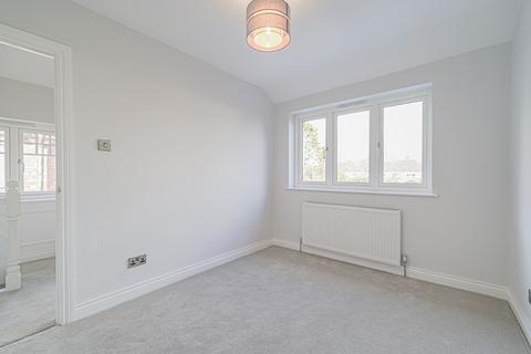46 Chamberlain Crescent, Shirley, Solihull, B90 2DQ