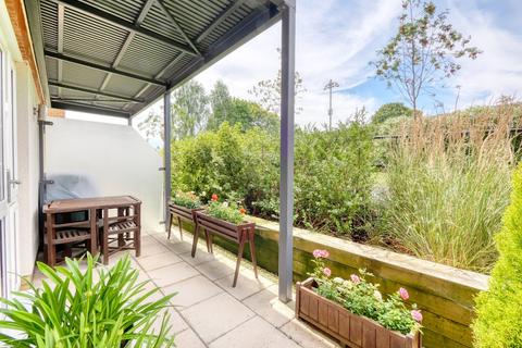 2 bedroom retirement property for sale, Orchard Lane, Alton, Hampshire, GU34