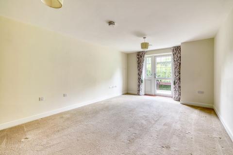 2 bedroom retirement property for sale, Orchard Lane, Alton, Hampshire, GU34