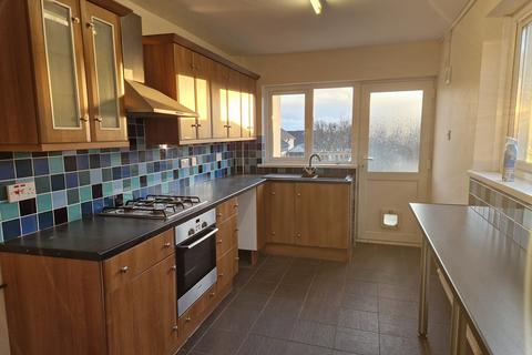 3 bedroom semi-detached house to rent, Heol Uchaf , Rhiwbina, Cardiff. CF14 6SR