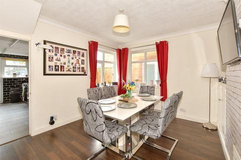 3 bedroom end of terrace house for sale, St. Luke's Avenue, Ramsgate, Kent