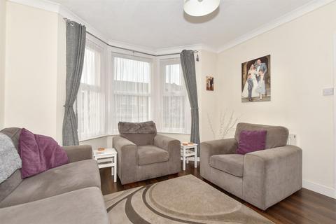 3 bedroom end of terrace house for sale, St. Luke's Avenue, Ramsgate, Kent